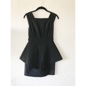 Gracia - black backless dress
